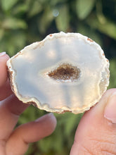 Load image into Gallery viewer, Agate Geode #A
